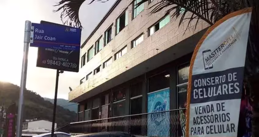 Apartamento de 1 dormitório, dividido em 2 ambientes, com 1 vaga rotativa, escritura pública