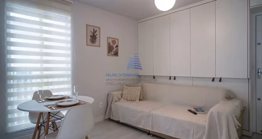 Apartamento no bairro itacorubi, 2 dormitórios, atrás do hotel mercury,  reformado e alugado por r$ 3.500,00 mensal