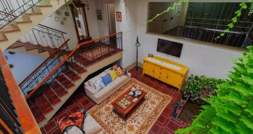 Casa de 3 quartos a venda no bairro Menino Deus
