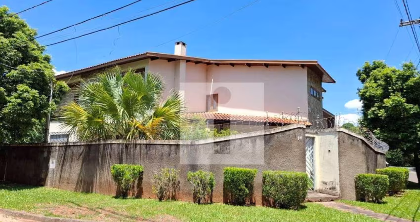 Casa a venda em Sousas 5 quartos 718m2 de terreno - 4 salas - 6 vagas de garagem - Sousas - Campinas - SP