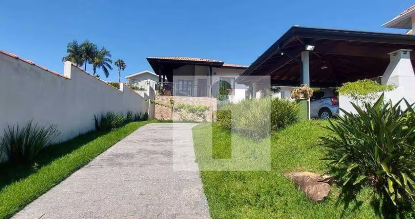 Casa a venda no condomínio San Conrado em Sousas