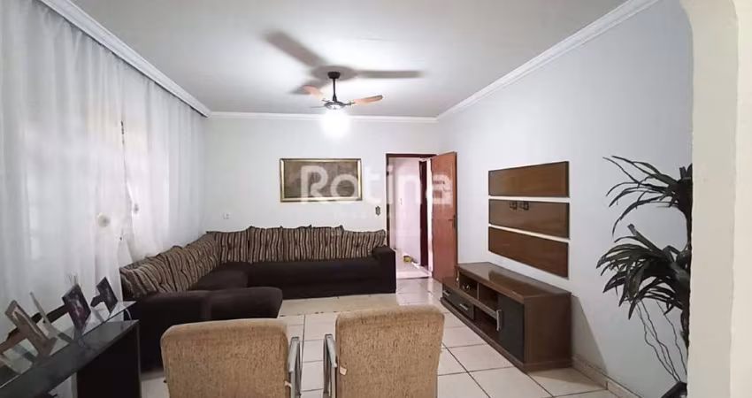 Casa à venda, 3 quartos, Jaraguá - Uberlândia/MG - Rotina Imobiliária