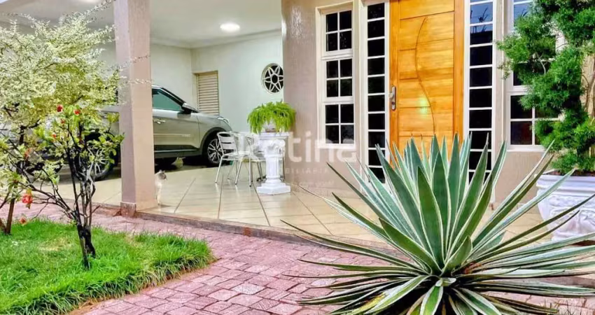 Casa à venda, 4 quartos, Brasil - Uberlândia/MG - Rotina Imobiliária