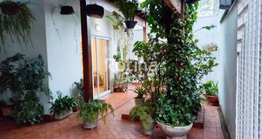 Casa à venda, 5 quartos, Cidade Jardim - Uberlândia/MG - Rotina Imobiliária