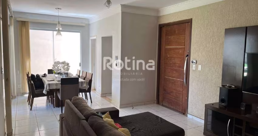 Casa à venda, 3 quartos, Chacaras Tubalina e Quartel - Uberlândia/MG - Rotina Imobiliária