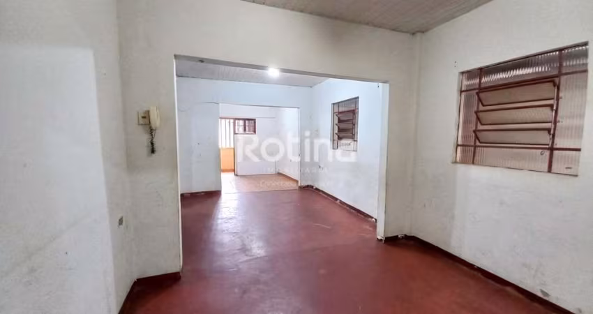 Casa à venda, 2 quartos, Saraiva - Uberlândia/MG - Rotina Imobiliária