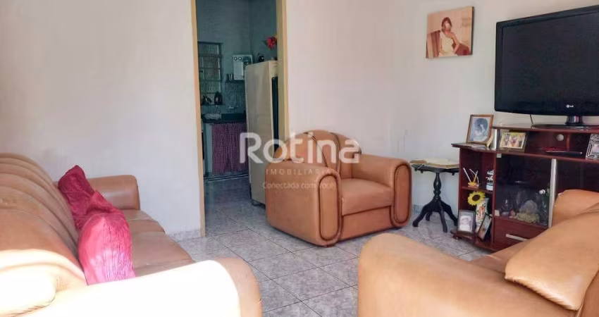 Casa à venda, 6 quartos, Centro - Uberlândia/MG - Rotina Imobiliária