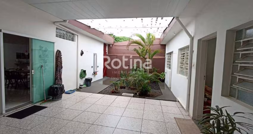 Casa à venda, 6 quartos, Nossa Senhora Aparecida - Uberlândia/MG - Rotina Imobiliária