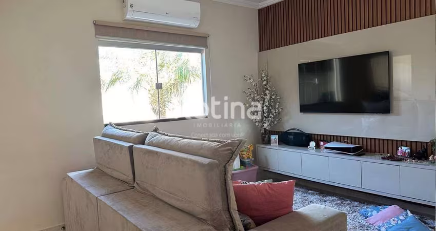 Casa à venda, 3 quartos, Jardim Holanda - Uberlândia/MG - Rotina Imobiliária