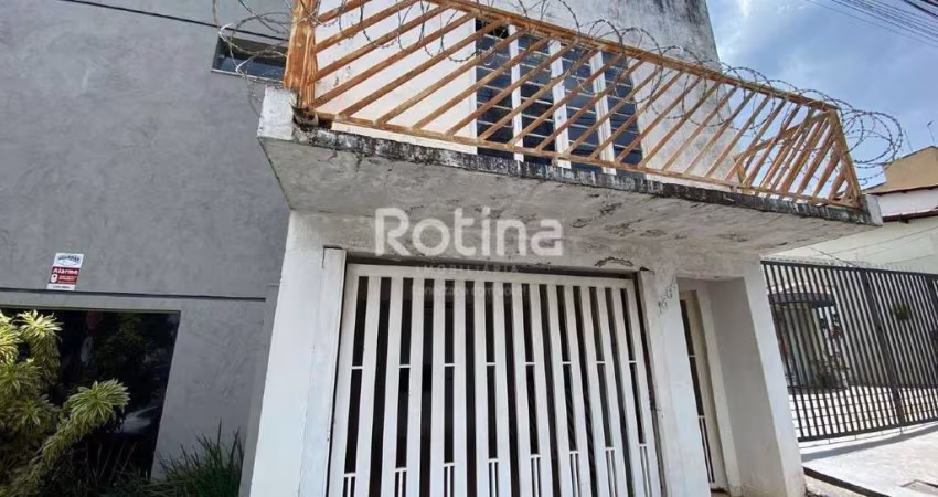 Casa à venda, 3 quartos, Centro - Uberlândia/MG - Rotina Imobiliária