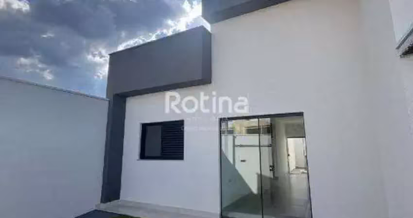 Linda casa á venda, 3 quartos, novo mundo, uberlândia mg