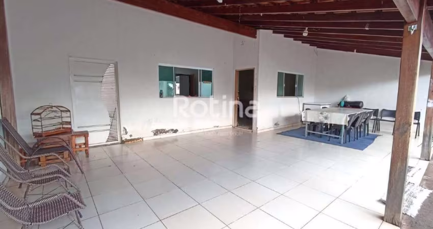 Casa à venda, 3 quartos, Jardim Europa - Uberlândia/MG - Rotina Imobiliária