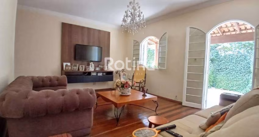 Casa à venda, 3 quartos, Tubalina - Uberlândia/MG - Rotina Imobiliária