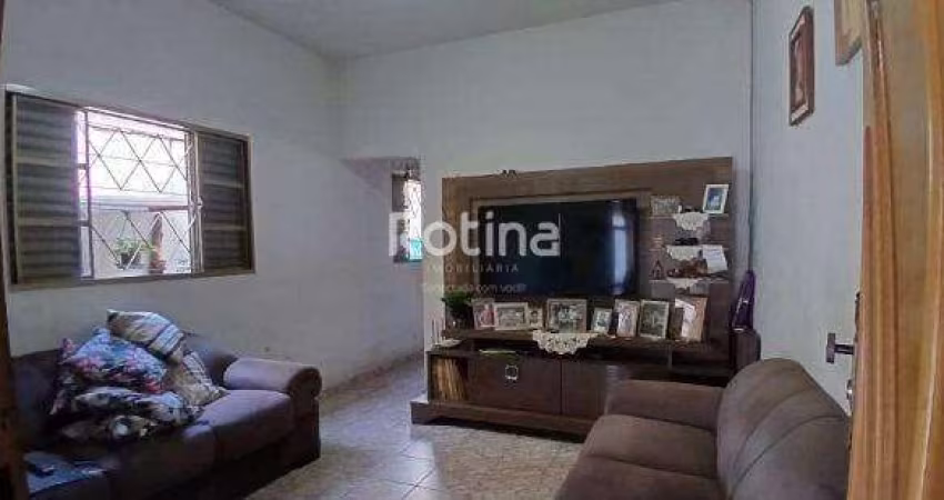 Casa à venda, 3 quartos, Marta Helena - Uberlândia/MG - Rotina Imobiliária