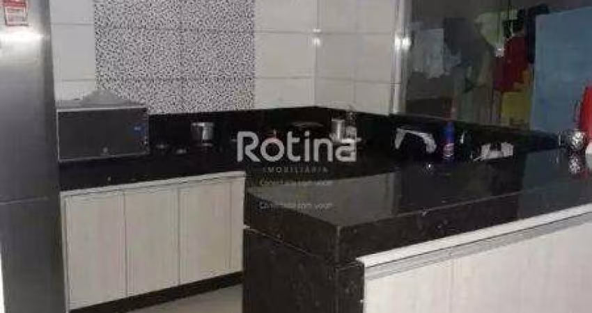 Casa à venda, 3 quartos, Jardim Ipanema - Uberlândia/MG - Rotina Imobiliária