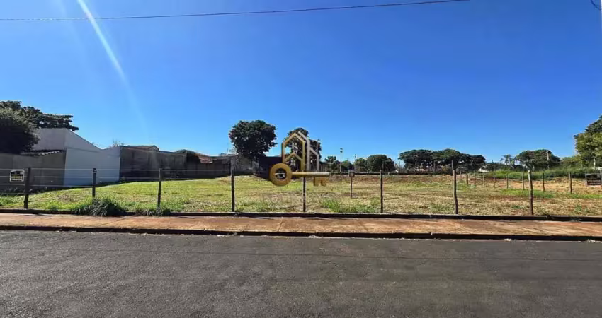 Terreno à venda na Rua Naym Jorge, Vila Xavier (Vila Xavier), Araraquara