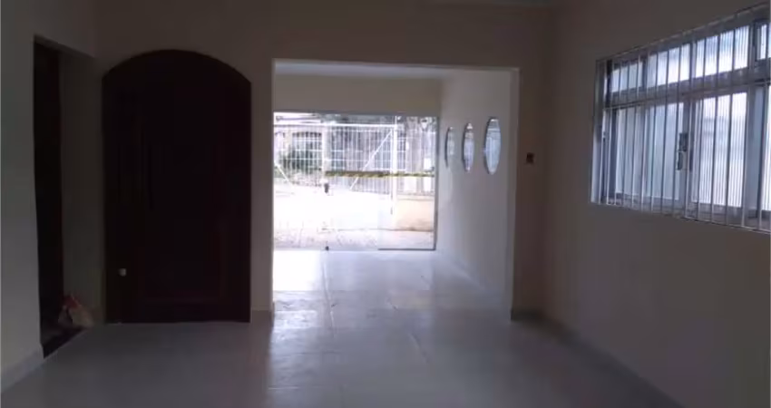 Casa térrea à venda com 4 quartos, sendo 1 suíte,  em vila rosália, guarulhos - sp