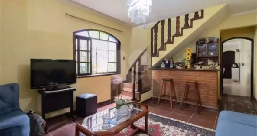 Casa com 3 quartos à venda em Jardim Santa Mena - SP