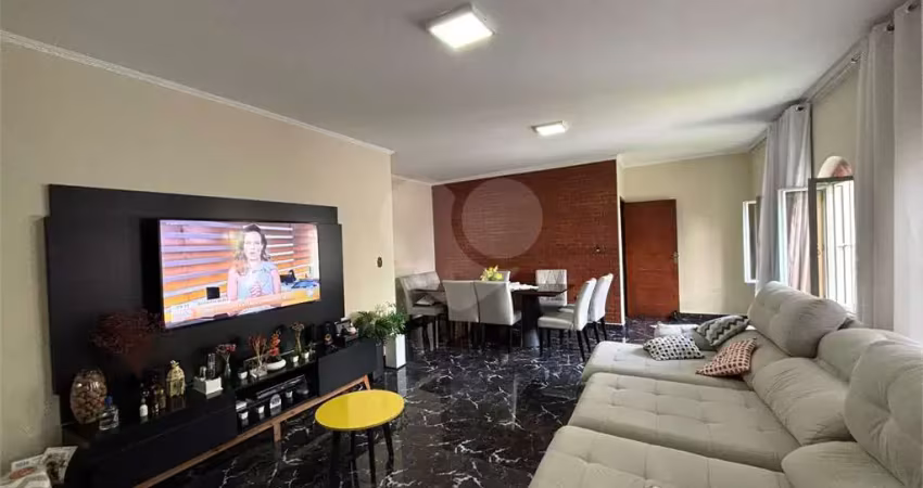 Casa térrea com 3 quartos à venda em vila nivi - sp