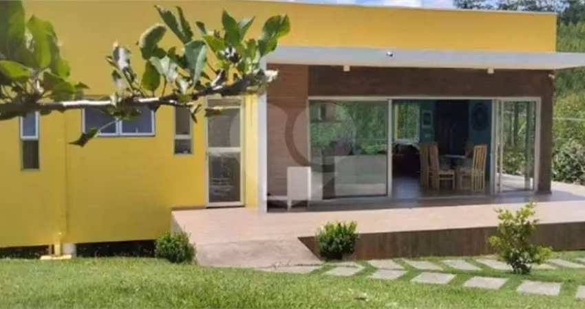 Casa  à venda com 3 quartos, sendo 1 suíte,  no condomínio residencial villagio monte verde, guararema - sp
