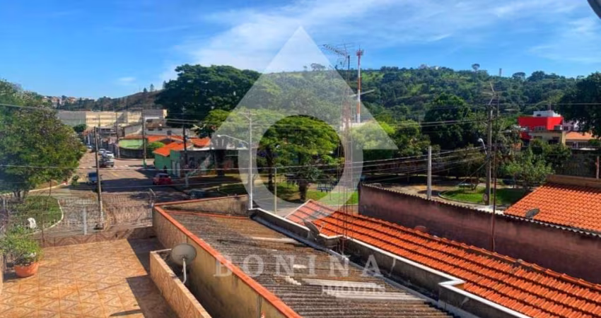 Grande Sobrado com Edícula e Espaço para Salão Comercial à Venda - Jundiaí