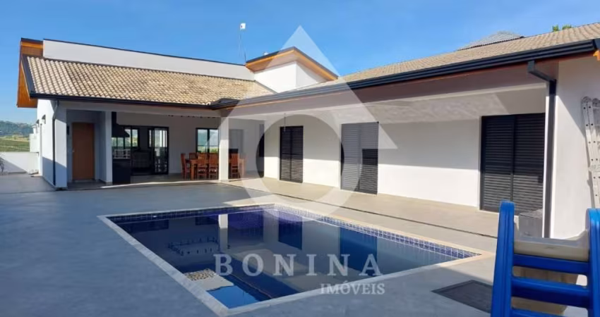 Casas a venda Cond .Montes Claros 1000 m²/325 construídos.