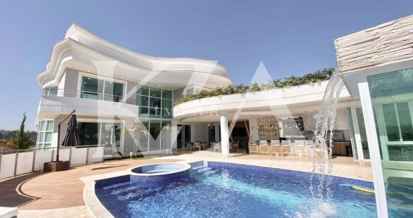 Quinta das Paineiras- Casa Cinematográfica- Porteira Fechada- Mude agora mesmo- 4 suítes, piscina, sacada exclusiva e muito requinte.