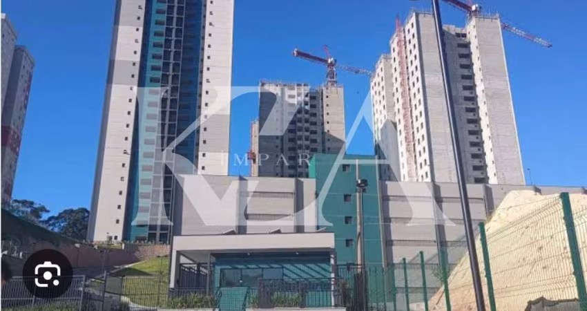 Apartamento de 69,86m² no Condomínio Altos da Avenida- Reformado- Andar alto