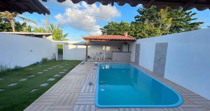 Vendo casa com 3/4 e piscina em Arembepe