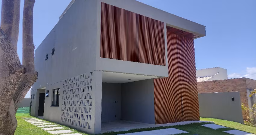 Casa duplex com piscina e conceito aberto no Alphaville Litoral Norte 2