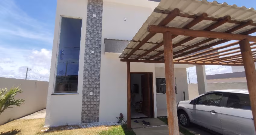 Casa com conceito amplo no Águas do Capivara condomínio bem estruturado em Arembepe