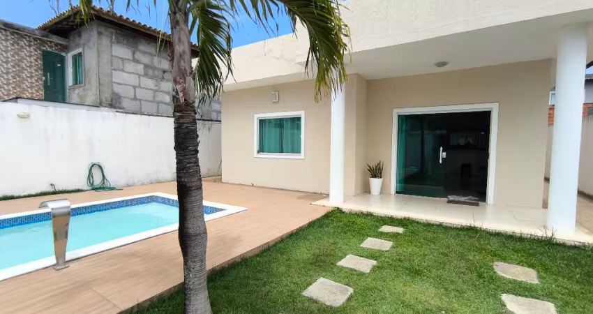 Casa linda térrea com piscina próxima da Praia