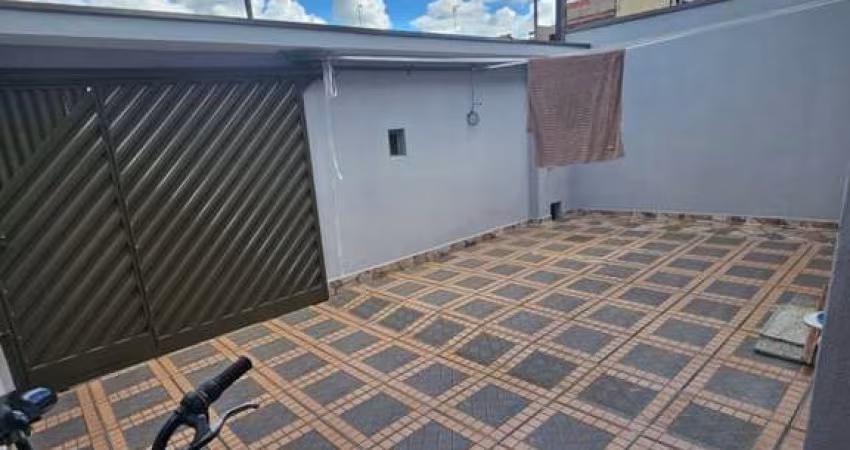 Casa para Venda em Limeira, Jardim Residencial Dona Santina Paroli Peccinini, 2 dormitórios, 1 banheiro, 2 vagas
