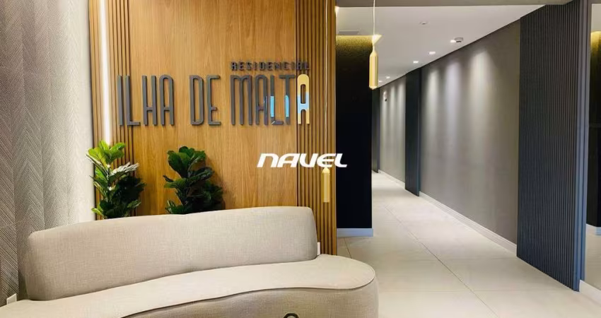 APARTAMENTO PARA LOCAÇÃO ANUAL, NA QUADRA DO MAR NO CENTRO DE NAVEGANTES/SC