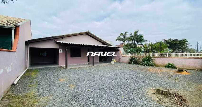 Casa para locação anual no bairro meia praia em navegantes/sc