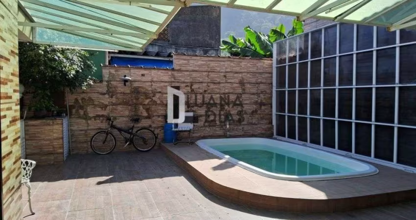 Casa a Venda no bairro Canto do Forte - Praia Grande, SP