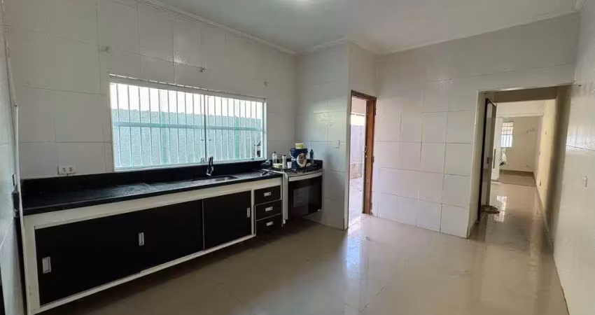 Casa para locação na vila antártica- 2 dormitórios, 100m² por $2.500,00 aluguel