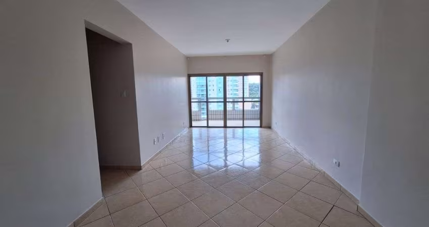 Apartamento para locação no Forte - 2 dormitórios, sendo 1 suíte, com lazer.