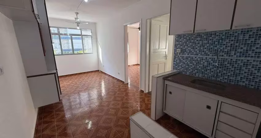 Apto locação 2 dormitórios no bairro canto do forte - 280 metros da praia $2.200