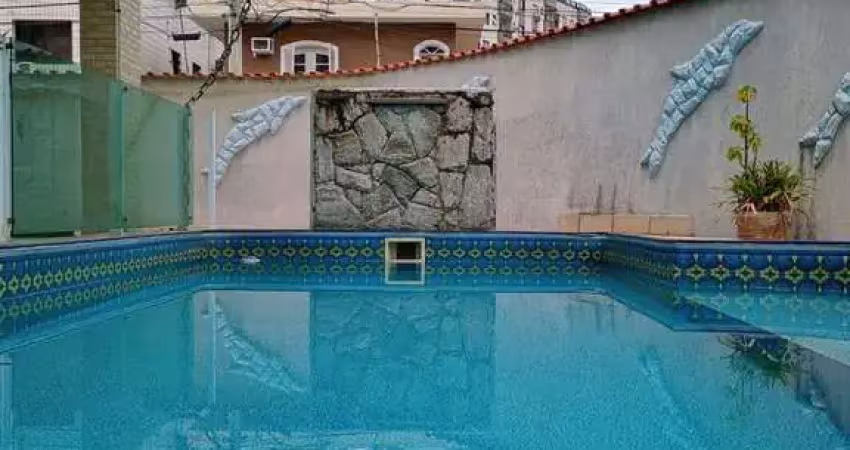 Casa para locação na ocian. - 4 suítes, 300m², possui lazer