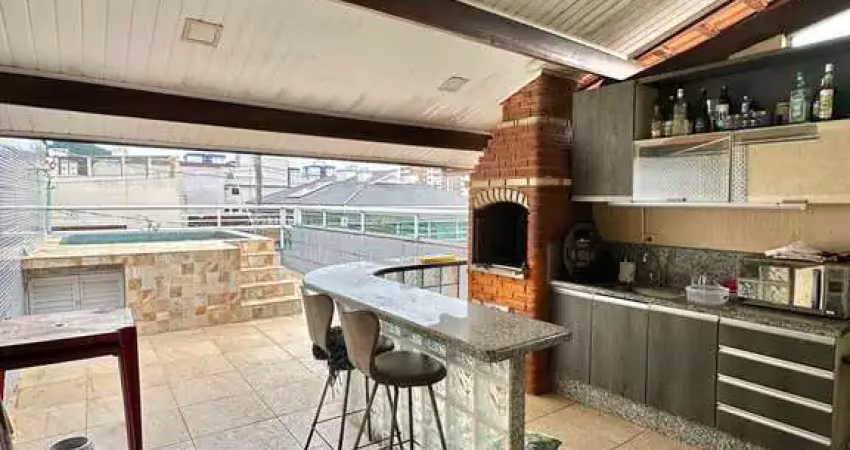 Triplex geminado com piscina a venda no boqueirão - 3 dormitórios e mobiliado!