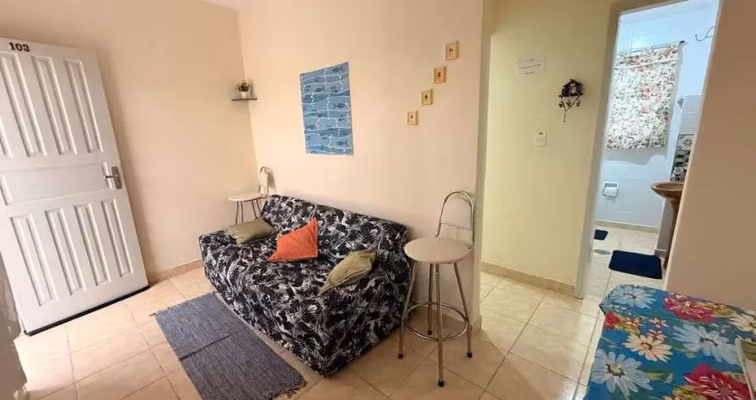 Apto para locação no canto do forte - 1 dormitório térreo com vaga demarcada.