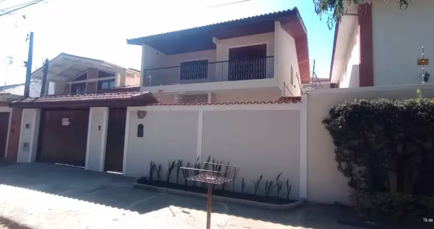 Sobrado com edicula jardim esplanada proximo shoppin colinas  varanda quintal area nobre