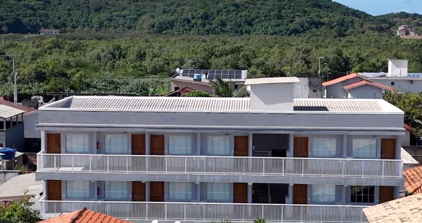 Prédio novo em Palhoça com 18 unidades prontas para gerar renda passiva
