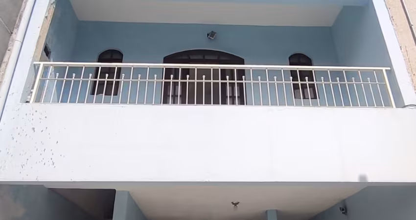 Sobrado Jd.Sta.Cecilia-3dorms3vagas-R$ 2.000,00 aceita deposito