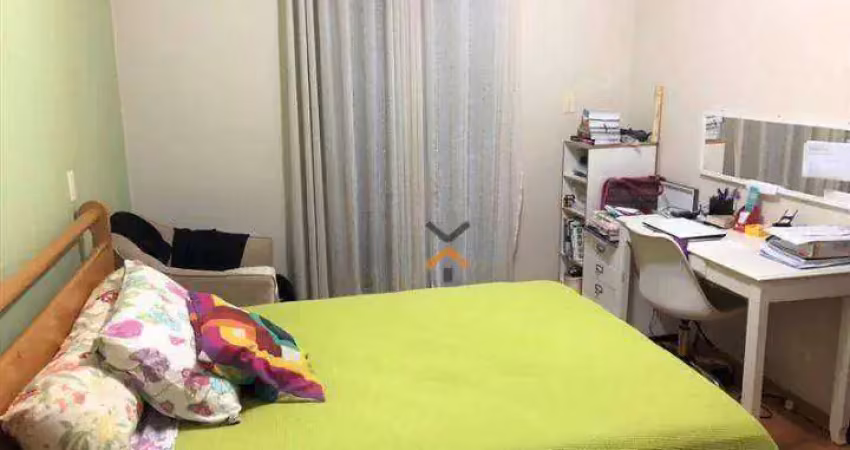 Sobrado com 3 dormitórios à venda, 188 m² por R$ 750.000,00 - Utinga - Santo André/SP