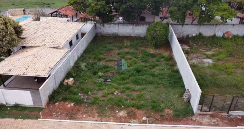 Terreno à venda na 10, 10, Centro, Mateus Leme