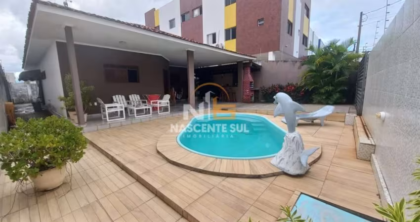 Casa à venda no bairro José Américo de Almeida - João Pessoa/PB