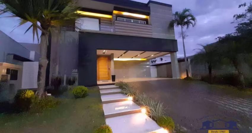 CASA EM CONDOMÍNIO C/ 400 M² / 04 SUÍTES / 04 VAGAS