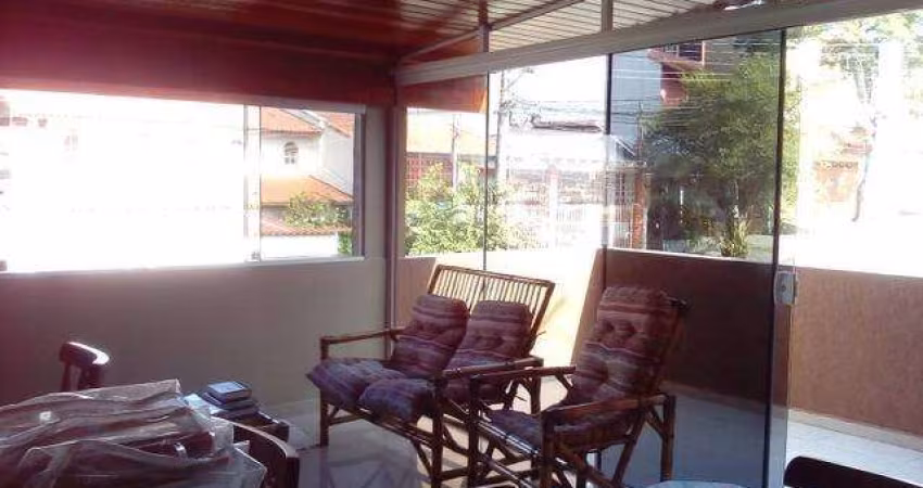 Casa/Sobrado de Esquina rua pública no Bela Vista Osasco